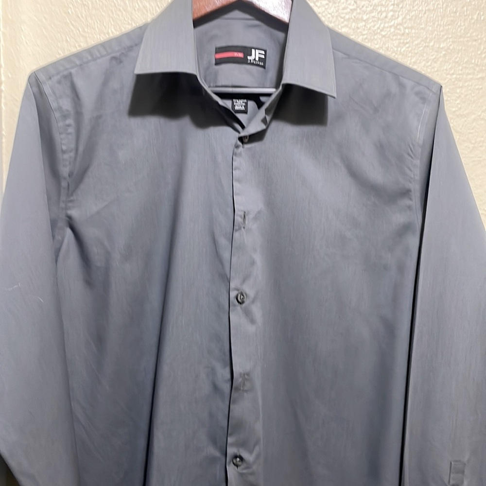 J. Ferrar button down men’s shirt size M 15-15 1/2, 32-33 smoke grey
